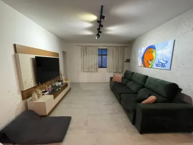 Apartamento com 4 Quartos à venda, 210m² no Fundinho, Uberlândia