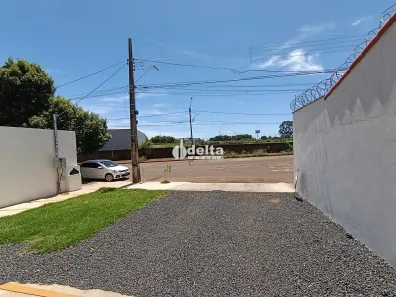 para alugar, 300m² no Segismundo Pereira, Uberlândia