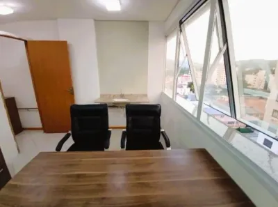 Sala Comercial à venda, 28m² no Trindade, Florianópolis