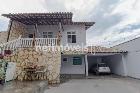 Casa com 4 Quartos à venda, 360m² no João Pinheiro, Belo Horizonte