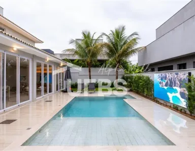 Casa de Condomínio com 5 Quartos à venda, 453m² no Jardins Munique, Goiânia