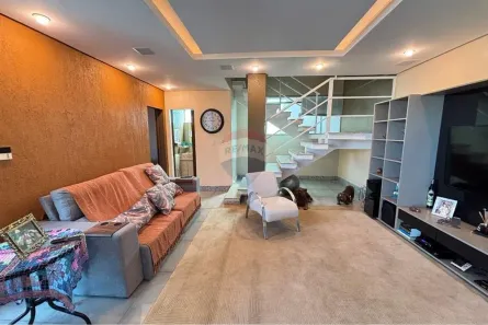 Casa com 3 Quartos à venda, 450m² no Santos Dumont, Juiz de Fora
