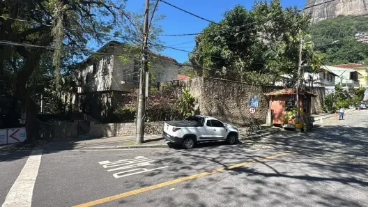 Casa com 11 Quartos para alugar, 1037m² no Gávea, Rio de Janeiro