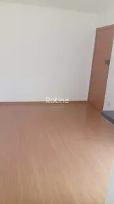 Apartamento com 2 Quartos para alugar, 45m² no Jardim Patrícia, Uberlândia