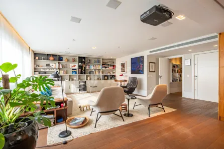 Apartamento com 3 Quartos para alugar, 200m² no Itaim Bibi, São Paulo