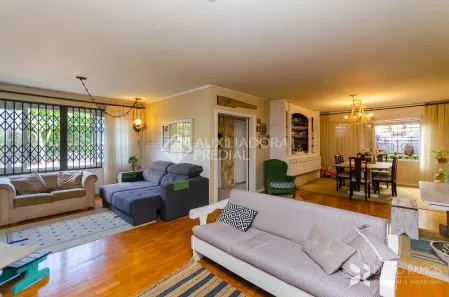 Casa com 3 Quartos à venda, 284m² no Vila Assunção, Porto Alegre