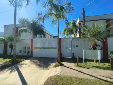 Casa de Condomínio com 2 Quartos à venda, 82m² no Massaguaçu, Caraguatatuba