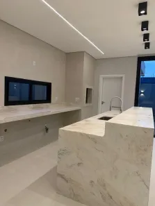 Sobrado com 3 Quartos à venda, 246m² no Morada dos Nobres, Cuiabá