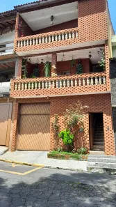 Sobrado com 5 Quartos à venda, 210m² no Cidade D'Abril, São Paulo