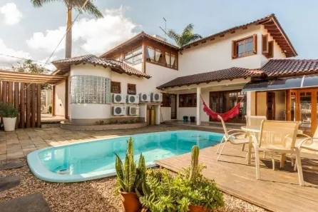 Sobrado com 4 Quartos para venda ou aluguel, 427m² no Centro, Gravataí