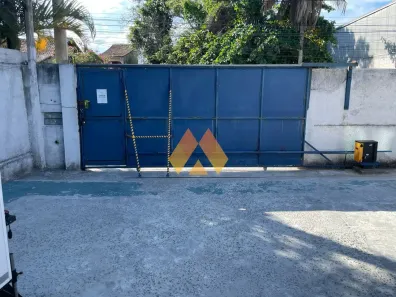 Galpão/Depósito/Armazém com 5 Quartos à venda, 500m² no Novo Cavaleiro, Macaé