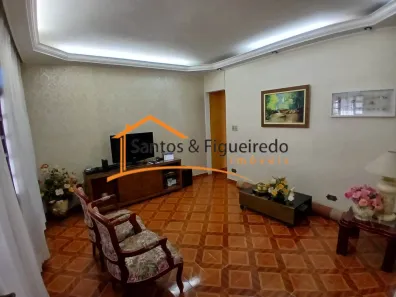 Casa com 4 Quartos à venda, 205m² no Taboão, Diadema