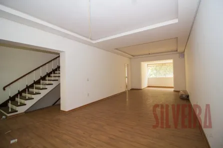 Imóvel Comercial à venda, 300m² no Independência, Porto Alegre