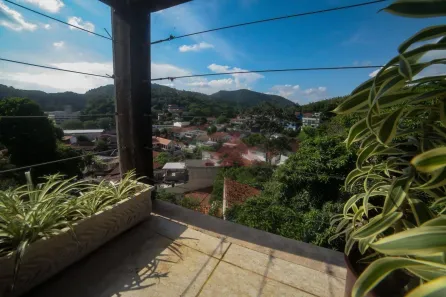 Casa de Condomínio com 2 Quartos à venda, 286m² no Baldeador, Niterói
