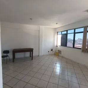 Flat com 1 Quarto para alugar, 45m² no Centro, Cabo Frio