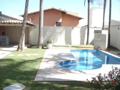 Casa com 3 Quartos à venda, 310m² no Morada da Colina, Uberlândia