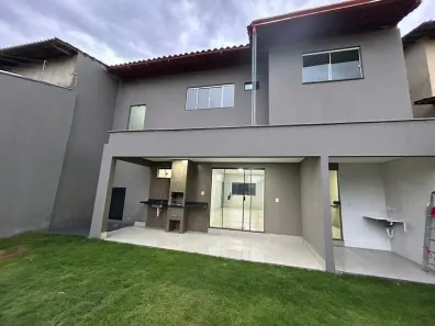 Casa com 3 Quartos à venda, 212m² no Residencial Kátia, Goiânia