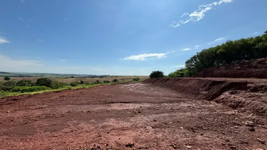 Lote/Terreno à venda, 3039m² no Jardim Colina Verde, Maringá