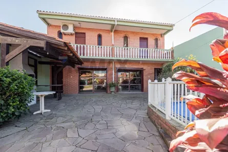 Casa com 5 Quartos à venda, 275m² no Laranjal, Pelotas
