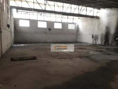 Prédio Comercial para venda ou aluguel, 680m² no Taboão, São Bernardo do Campo