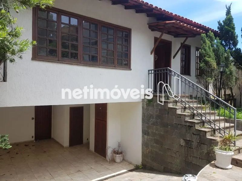 Casa com 3 quartos — Santa Lúcia, Belo Horizonte