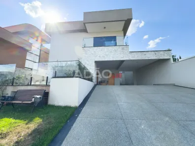 Casa de Condomínio com 4 Quartos à venda, 319m² no Condomínio do Lago 1ª Etapa, Goiânia