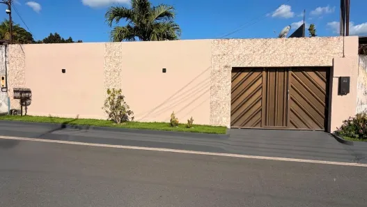 Casa com 3 Quartos à venda, 250m² no Planalto, Manaus