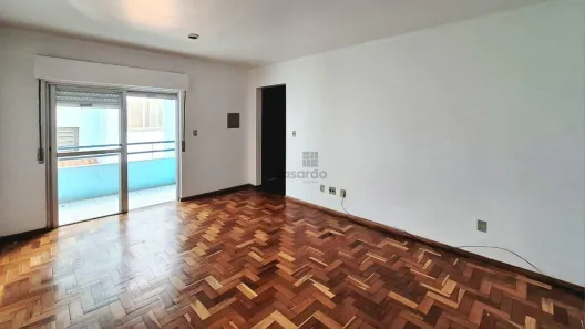 Apartamento com 2 Quartos para alugar, 78m² no Duque de Caxias, Santa Maria