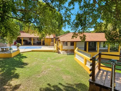 Fazenda/Sítio com 3 Quartos à venda, 320m² no Estância Lago Azul (Ártemis), Piracicaba
