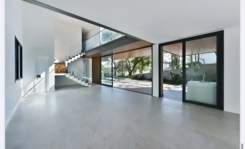 Sobrado com 4 Quartos para alugar, 537m² no Tamboré, Santana de Parnaíba
