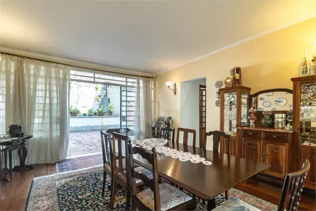Sobrado com 3 Quartos à venda, 230m² no Pacaembu, São Paulo