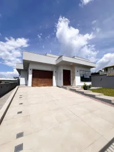 Casa com 2 Quartos à venda, 200m² no Pinheirinho, Criciúma