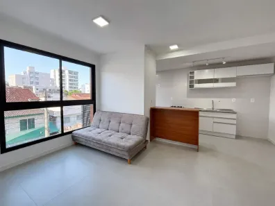 Apartamento com 2 Quartos para alugar, 69m² no Centro, Florianópolis