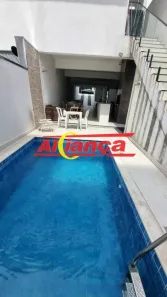 Casa com 3 Quartos para alugar, 200m² no Vila Galvão, Guarulhos