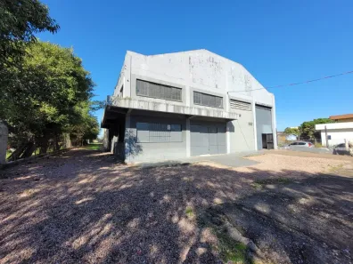 Galpão/Depósito/Armazém com 3 Quartos para alugar, 700m² no Restinga, Porto Alegre