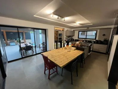 Casa de Condomínio com 3 Quartos à venda, 236m² no Urbanova VII, São José dos Campos