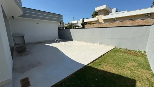 Casa de Condomínio com 3 Quartos para alugar, 200m² no Parque Brasil 500, Paulínia