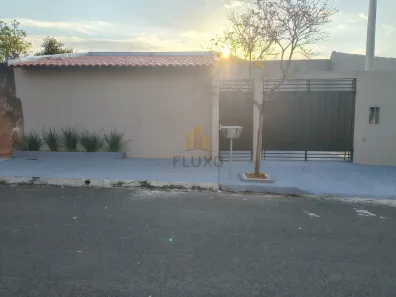 Casa com 3 Quartos para alugar, 180m² no Tangarás, Bauru