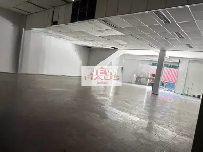 Galpão/Depósito/Armazém com 4 Quartos para alugar, 700m² no Parque São Rafael, São Paulo