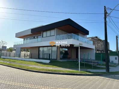 Casa de Condomínio com 3 Quartos à venda, 301m² no Coité, Eusébio