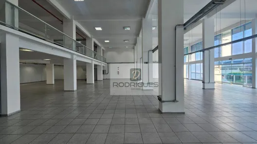 Prédio Comercial para alugar, 4135m² no Centro, Diadema