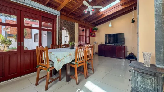 Casa de Condomínio com 3 Quartos à venda, 130m² no Cavalhada, Porto Alegre