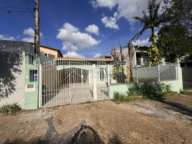 Casa com 3 Quartos para alugar, 234m² no Jardim Bonfim, Campinas