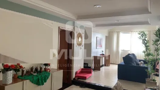 Casa com 4 Quartos à venda, 350m² no Jardim Colina, Uberlândia