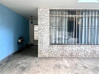 Casa com 3 Quartos para alugar, 219m² no Pinheiros, São Paulo