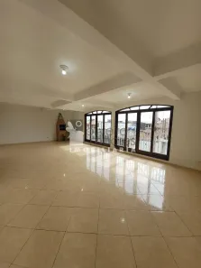 Casa com 3 Quartos para alugar, 80m² no Vila Colorado, Suzano
