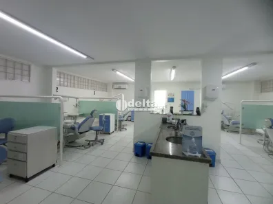 Ponto Comercial à venda, 1180m² no Saraiva, Uberlândia