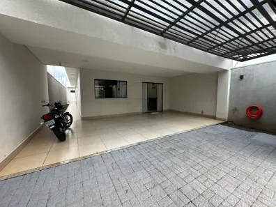 Casa com 3 Quartos à venda, 158m² no Jardim Espanha, Maringá