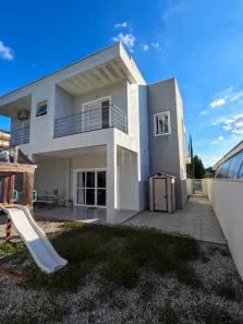 Casa de Condomínio com 4 Quartos à venda, 260m² no Loteamento Villa Branca, Jacareí