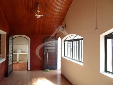 Casa com 3 Quartos para alugar, 176m² no Vila Mendonça, Araçatuba